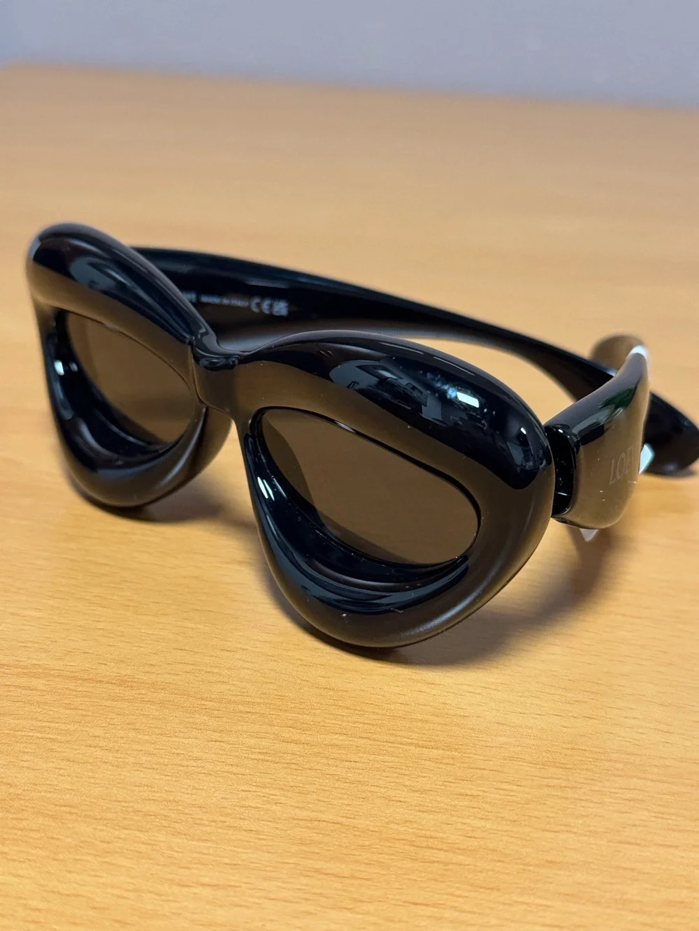 Loewe Women Glossy Black Sculptural Cat-Eye Sunglasses 55mm  NWT